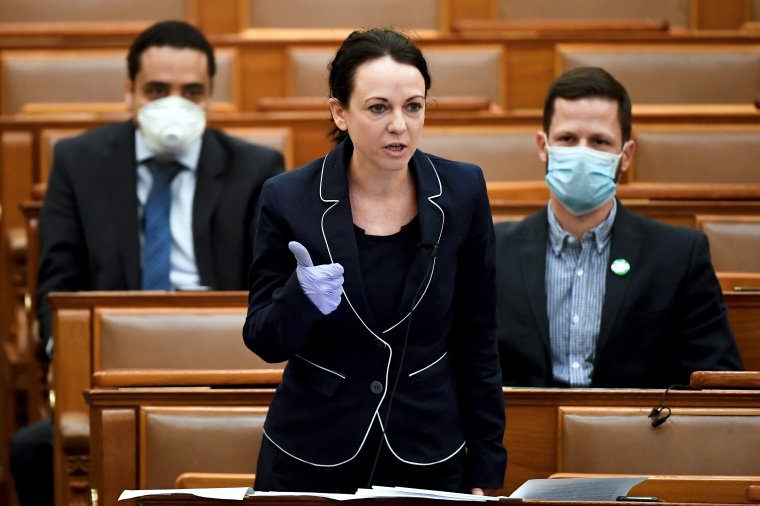 Elítélték a külhoni politikusok Szabó Tímea nyilatkozatát, a Párbeszéd politikusa pontosít