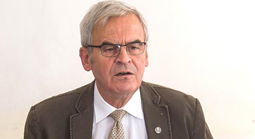 Tőkés László a fekete márciusról: ne alkalmazzon kettős mércét a román igazságszolgáltatás!