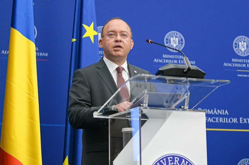 Bogdan Aurescu román külügyminiszter: „a nemzetközi jog alapján egy állam nem formálhat bármilyen jogot egy másik állam polgáraival szemben” •  Fotó: Gov.ro