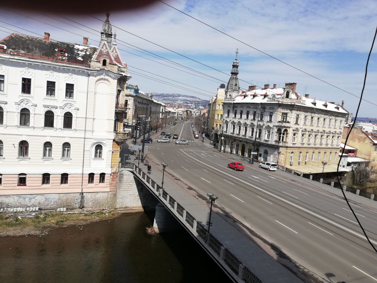 Mi hiányzik a képről? Régóta nem volt ennyire kiürült a kincses város belvárosa hétköznap &bullet;  Fotó: Ferenczi György