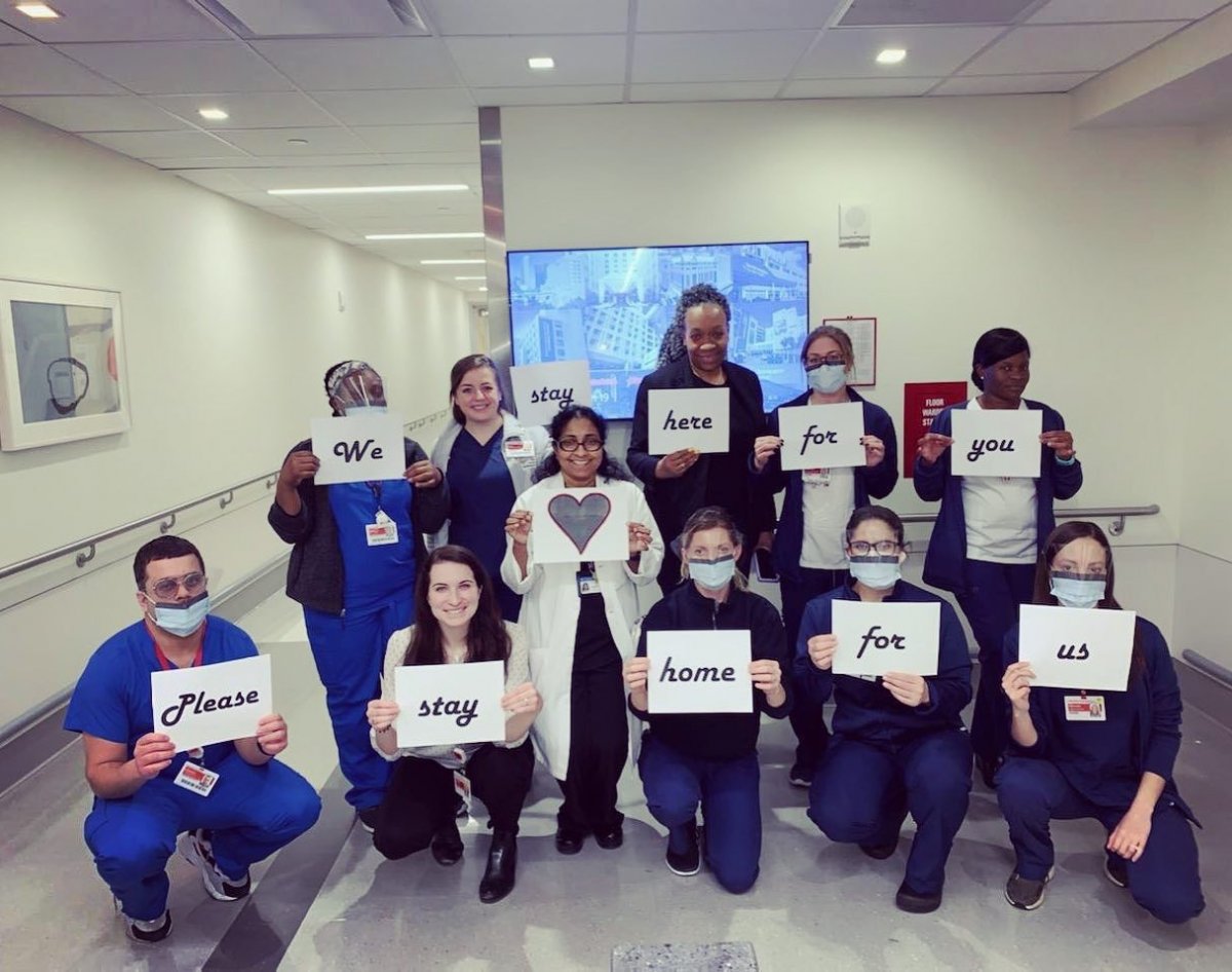 New York-i orvosok kérik otthon maradásra a polgárokat a járvány idején • Fotó: Andrew Cuomo/Facebook