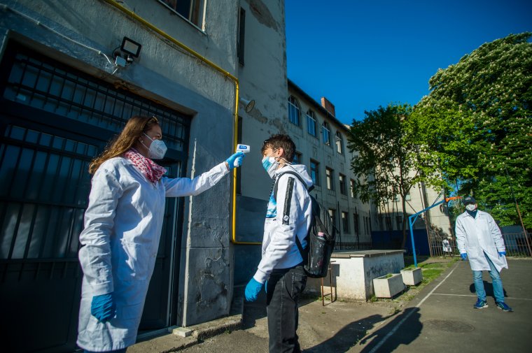 Képességvizsga: a lázmérés ismétlését kéri a miniszter – Később nyithatnak az óvodák
