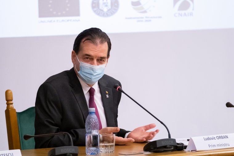 Befagyasztja a kormány a nyugdíjakat, csak 2022-ben emelkedik az időskori juttatás