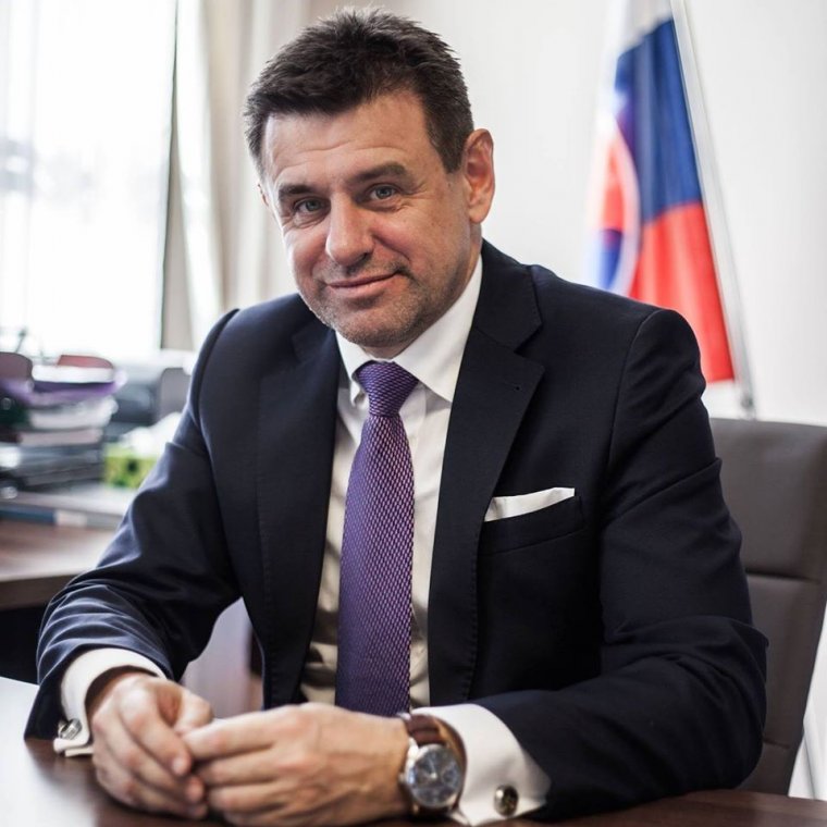 Sólymos László váltja Bugár Bélát a felvidéki Most-Híd vegyespárt élén