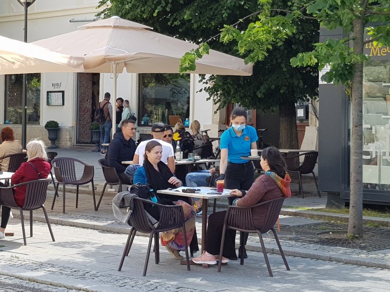 Tartják magukat az erdélyi megyék, de száz fölött az új esetek száma Brassóban