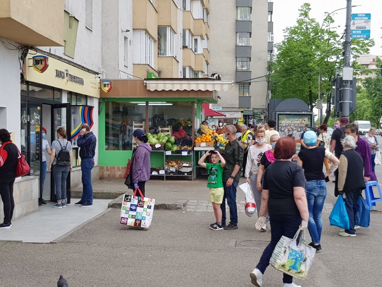 Több mint 300 ezren igényelték eddig bankhitelük törlesztőrészletének felfüggesztését