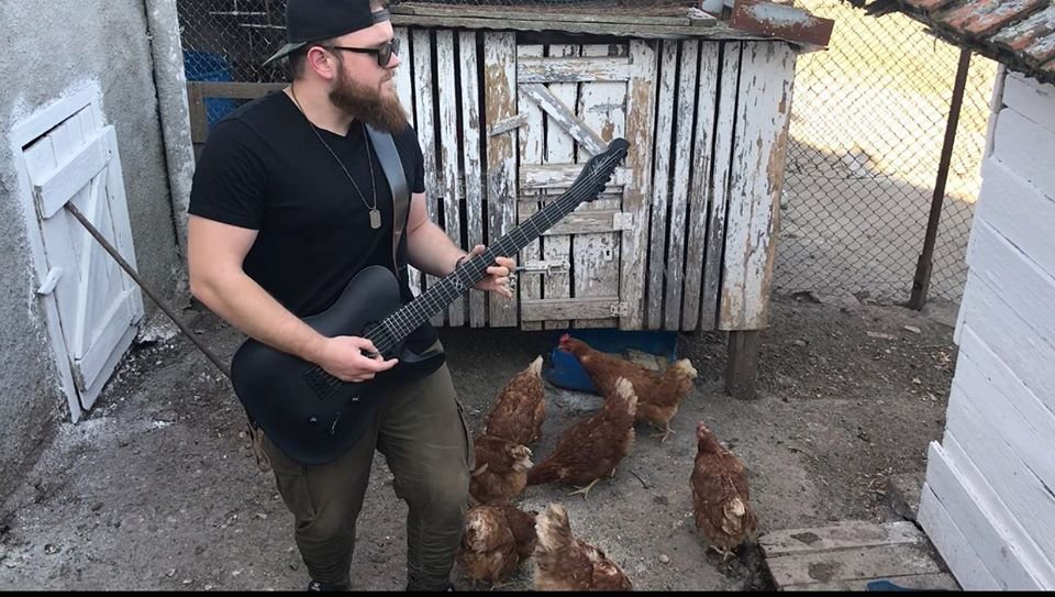 •  Fotó: Facebook/A Csajod