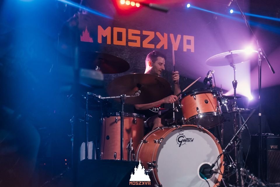 A Moszkva kávézóban szinte minden héten legalább két koncert volt, s most egy teljes fél év kimaradt •  Fotó: Nándor Juhász