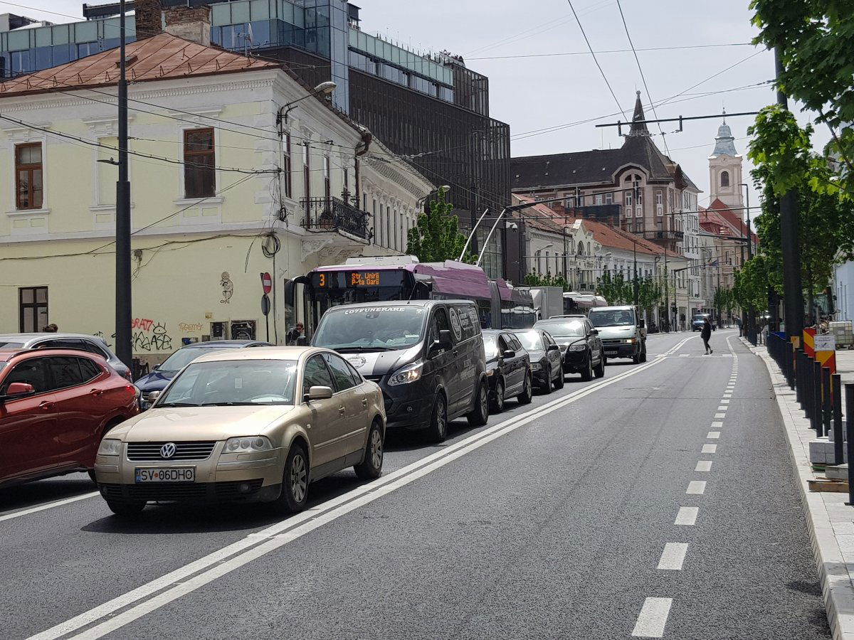 Látványosan megnőtt az autósforgalom a kincses városban &bullet;  Fotó: Rostás Szabolcs