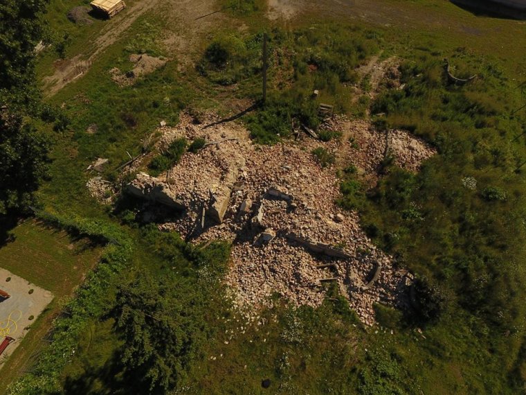 „A gyűlölet és műveletlenség győzött” – Összeomlott a Bay-kastély Ördögkúton