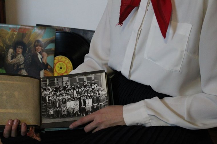 Diákok „időutazása” a nyolcvanas évekbe: a szocializmus emlékei elevenednek meg tehetséges középiskolások fotóin