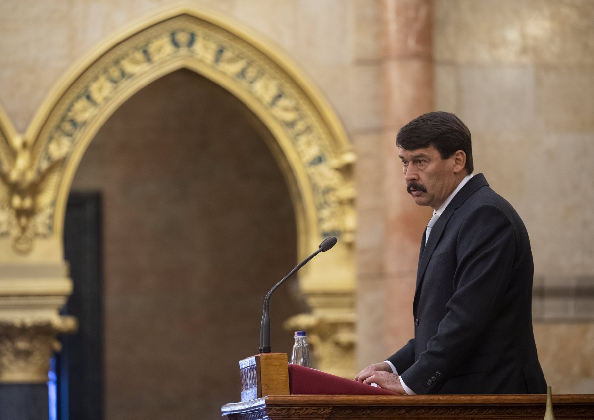 Áder János köztársasági elnök beszédet mond az Országgyűlésben • Fotó: MTI/Illyés Tibor