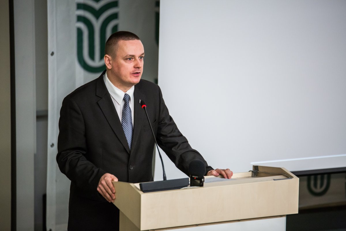 Murádin János Kristóf szerint élhetőbbTrianon-felfogásra volna szükség •  Fotó: Sapientia