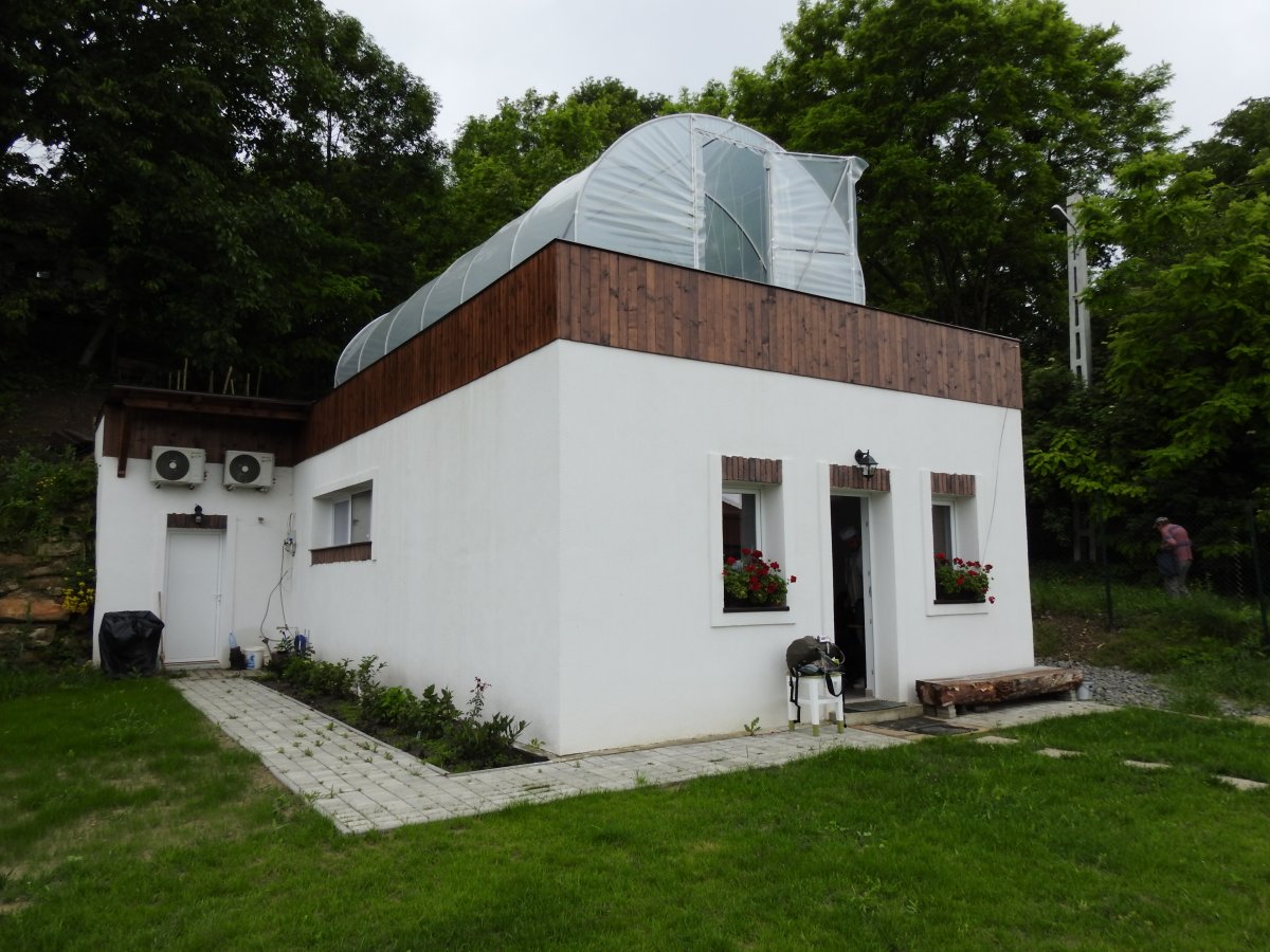 Nem mindennapi látvány a Nagy család telephelye &bullet;  Fotó: Makkay József