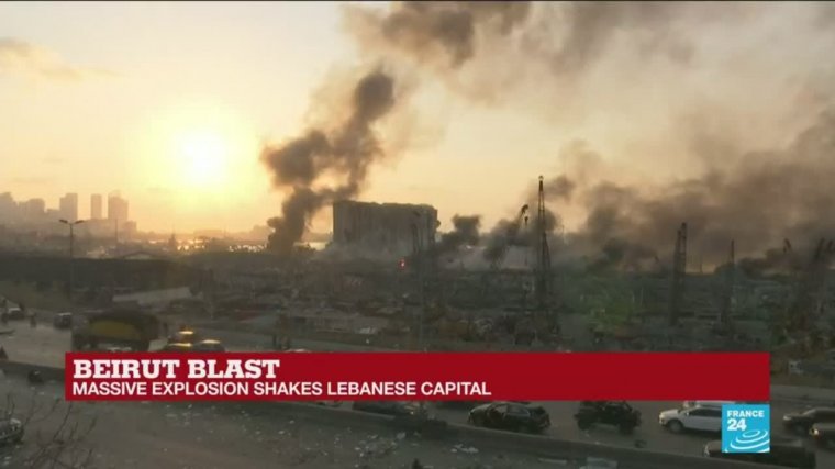 FRISSÍTVE – Hatalmas detonáció rázta meg Bejrútot: több tucat halott, sok ezer sebesült