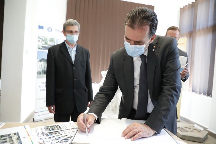 Ragaszkodik a parlamenti választások december 6-ai dátumához a miniszterelnök