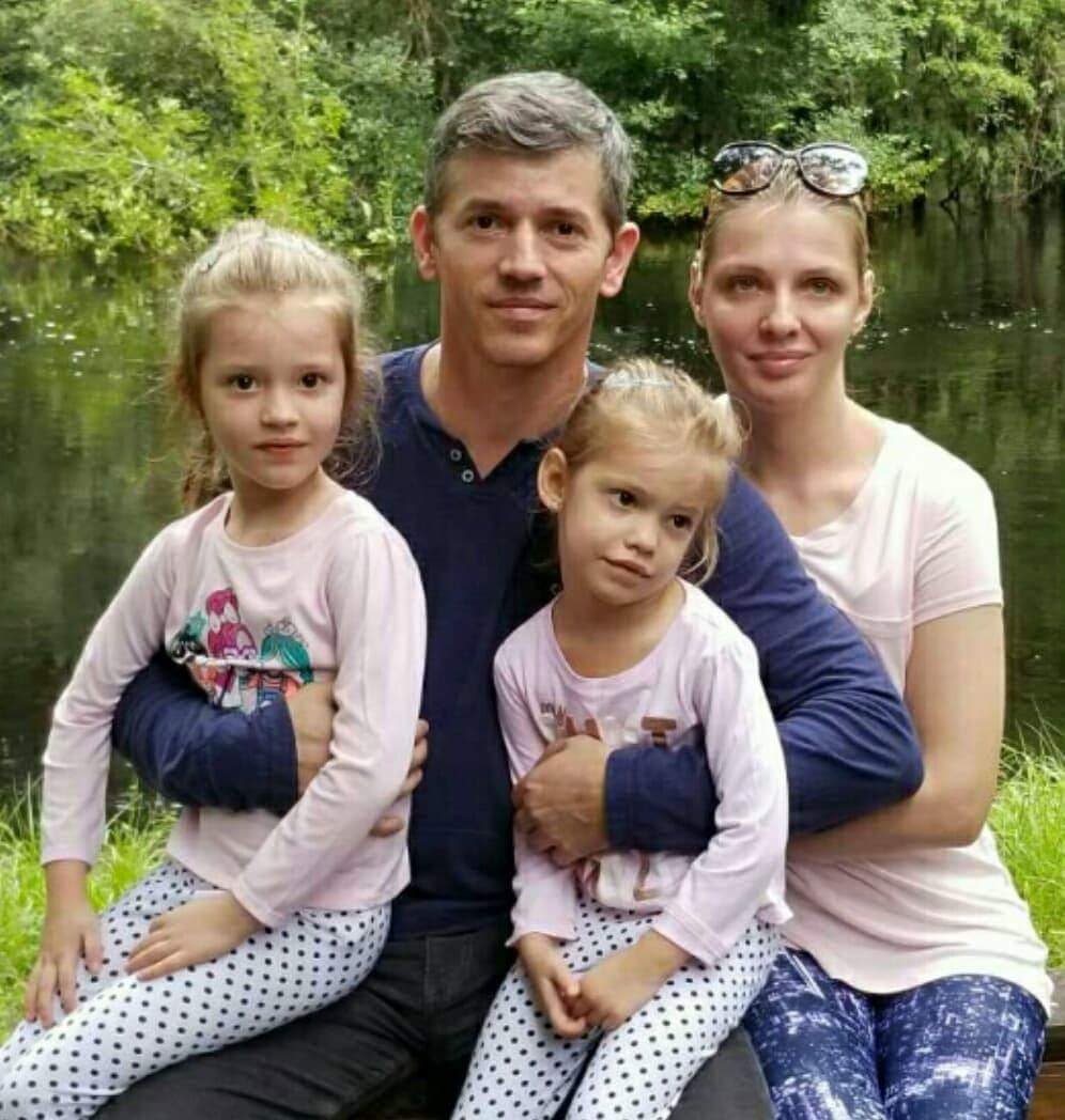 &bullet;  Fotó: családi archívum