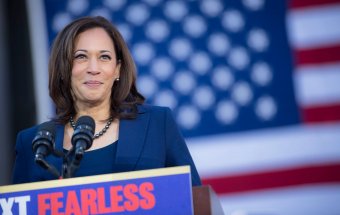 Kamala Harris 200 millió dollárt „kalapozott össze”, élesedik a választási küzdelem