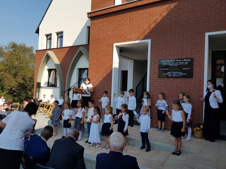 Ha óvoda van, magyar intézményrendszer van – Zilahon felavatták a budapesti kormánytámogatásból épült tanintézetet