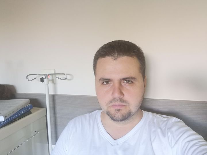 Koronavírussal kórházba utalták Apjok Norbert RMDSZ-es parlamenti képviselőt