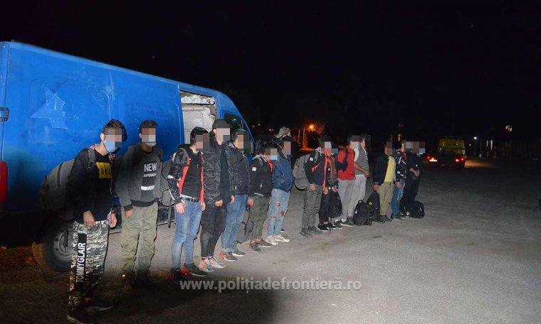 Gumidefekt miatt bukott le egy csoport illegális bevándorló Temes megyében