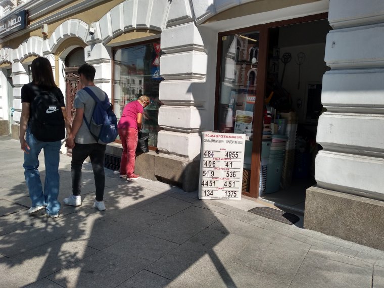 Lejre váltanák az euróban meghatározott számlákat Romániában