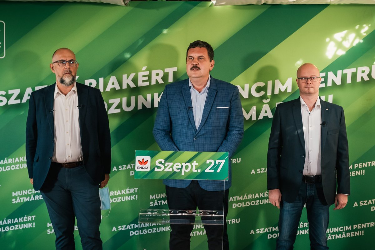 Kelemen Hunor azt szeretné, ha Pataki Csaba és Kereskényi Gábor egyaránt újrázna szeptember 27-én &bullet;  Fotó: Gönczy Tamás