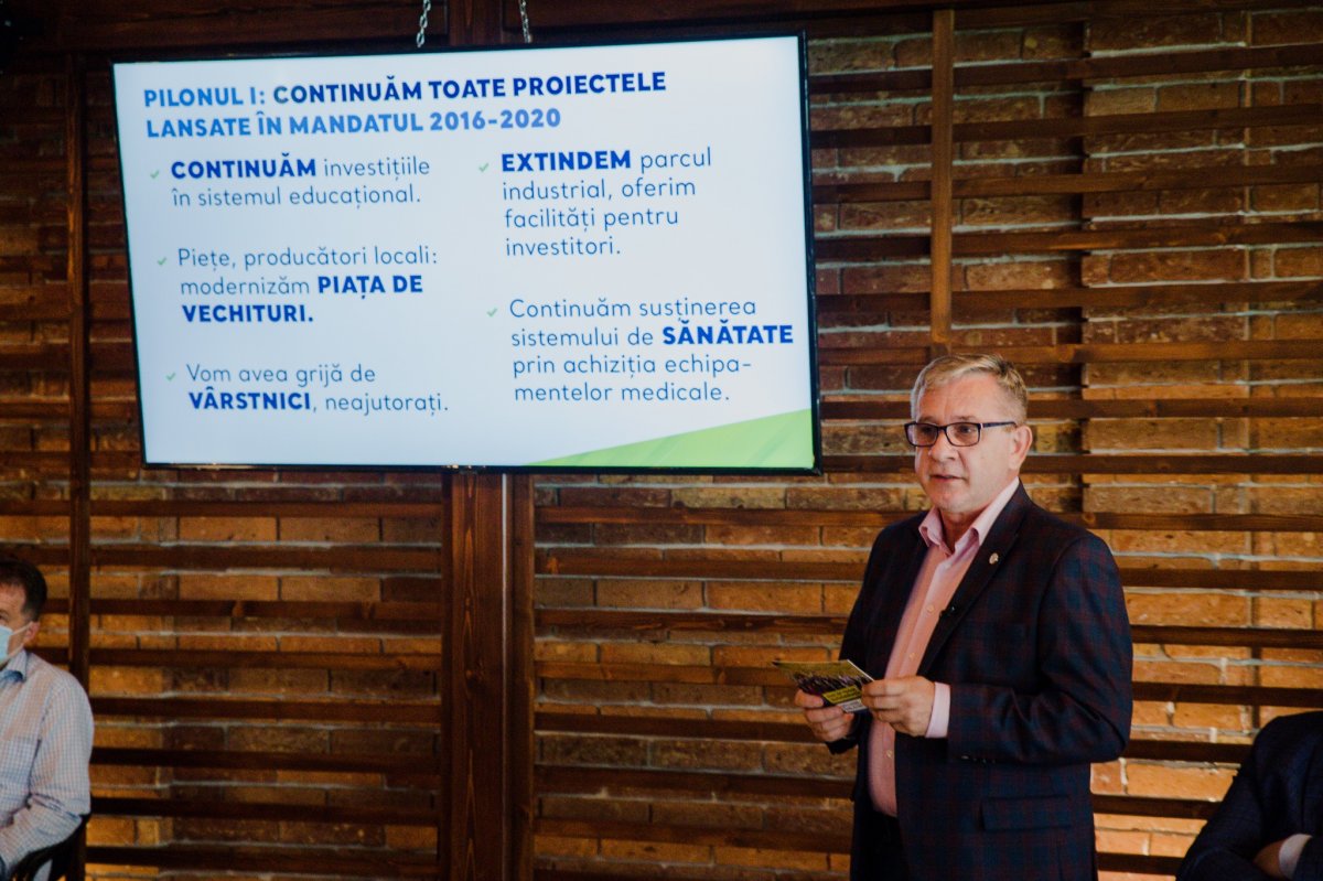 Maskulik Csaba városmenedzser &bullet;  Fotó: Facebook/Kereskényi Gábor