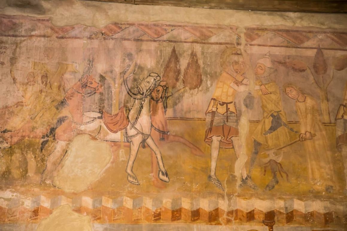 Freskó a Szent László-legendáról a háromszéki Gelencén, az UNESCO Világörökség részét képező katolikus templomban 