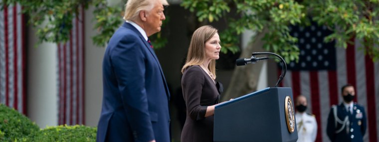 Trump győzelme a választás előtt: megválasztották az általa jelölt konzervatív alkotmánybírót