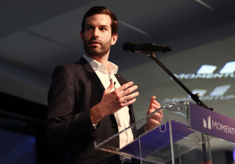 FRISSÍTVE 2 – Ismét román jelöltek támogatására buzdít a momentumos Fekete-Győr András, újra elérhető a videó