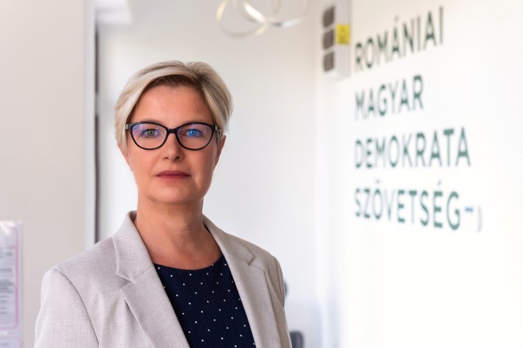 Nevesítette első hat államtitkárát az RMDSZ, református lelkész és színész is van közöttük