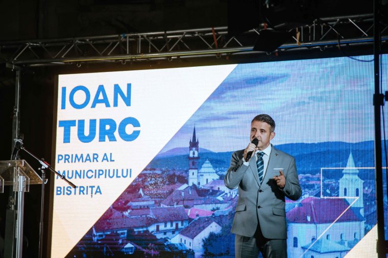 A PNL és az USR-PLUS közös jelöltje győzött Besztercén, kudarcot vallott az RMDSZ-szel felálló baloldali koalíció