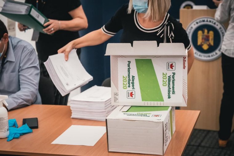 Minden megyében indít jelölteket az RMDSZ, iktatták a jelöltlistákat
