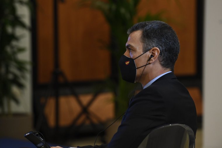 Újból szükségállapotot és éjszakai kijárási tilalmat rendelt el a spanyol kormány