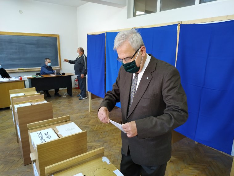 Tőkés László szerint nem az EMNP gyenge, hanem a „posztkommunista politikai tábor” erős
