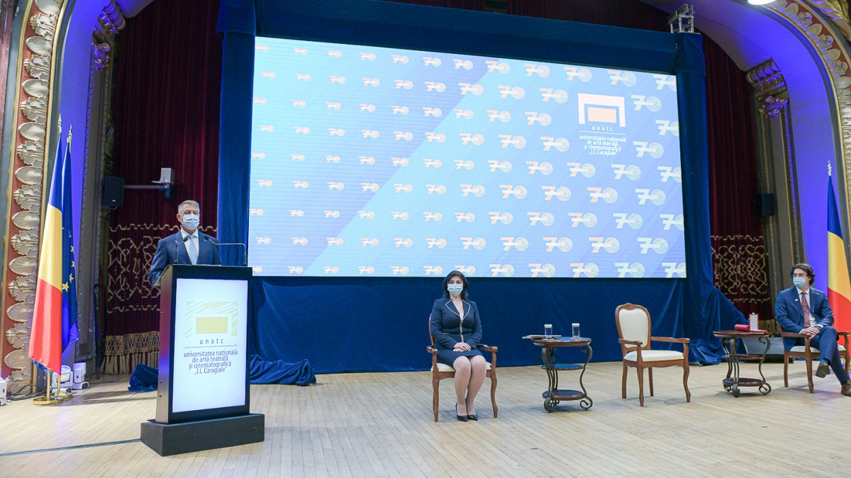 •  Fotó: Presidency.ro