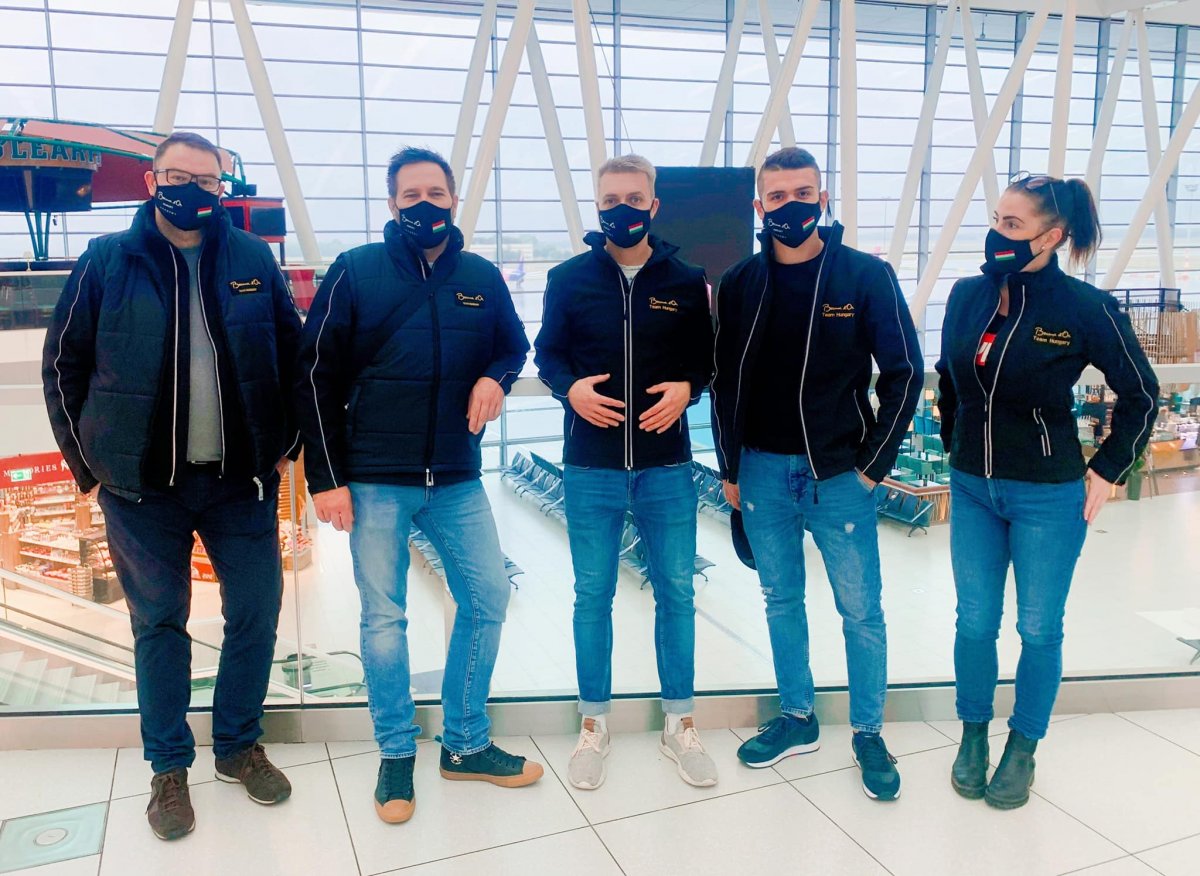 A magyar csapat. Veres István (középen) az elmúlt heteket teljes mértékben a tallinni megmérettetésnek szentelte •  Fotó: Facebook/Magyar Bocuse d'Or Akadémia