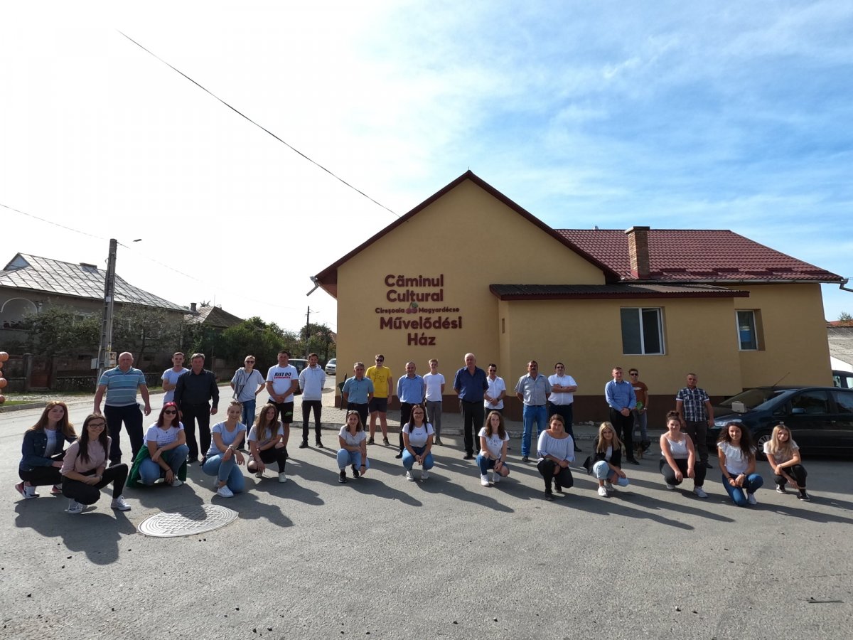 A megye legnagyobb magyar településeként Magyardécse polgármestert és RMDSZ-es többséget adott Árpástó községben &bullet;  Fotó: Facebook/RMDSZ Beszterce-Naszód