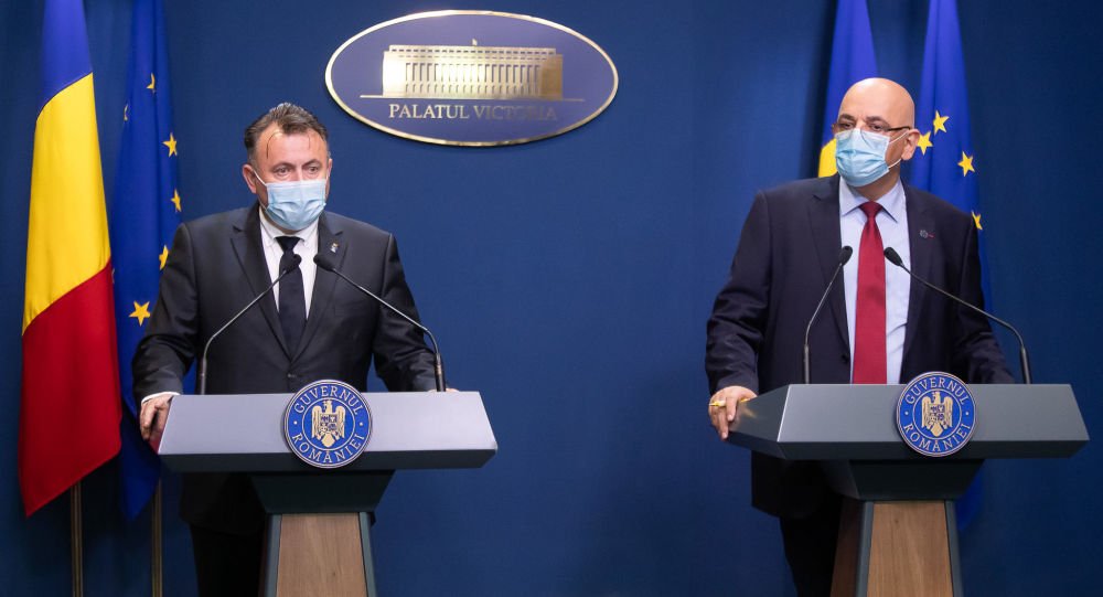 Nelu Tătaru egészségügyi miniszter és Raed Arafat belügyminisztériumi államtitkár &bullet;  Fotó: Gov.ro