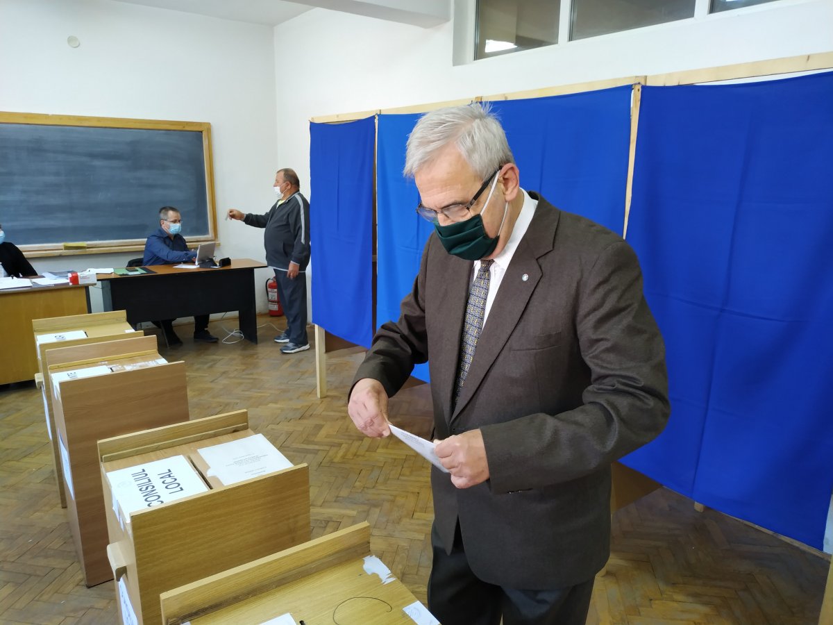 Tőkés László szerint az egész politikai rendszer megváltoztatására van szükség &bullet;  Fotó: Tőkés László EMNT-elnök sajtóirodája