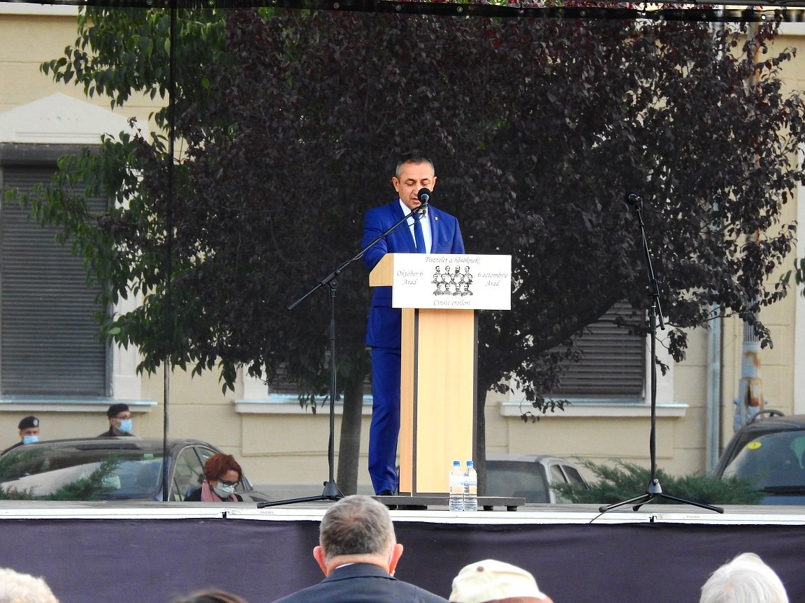 Potápi Árpád államtitkár beszéde a Megbékélés Parkjában &bullet;  Fotó: Makkay József