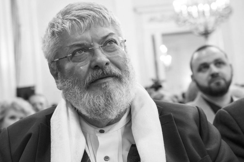 Szőcs Géza nemcsak az irodalomban, hanem a közéletben is meghatározó személyiség volt •  Fotó: Híradó.hu