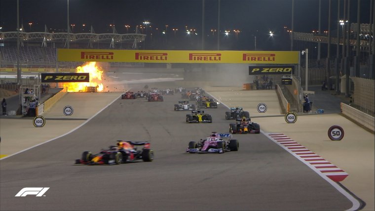 Hamilton győzött, kis híján tragédiába torkollt a bahreini futam egy szörnyű baleset miatt