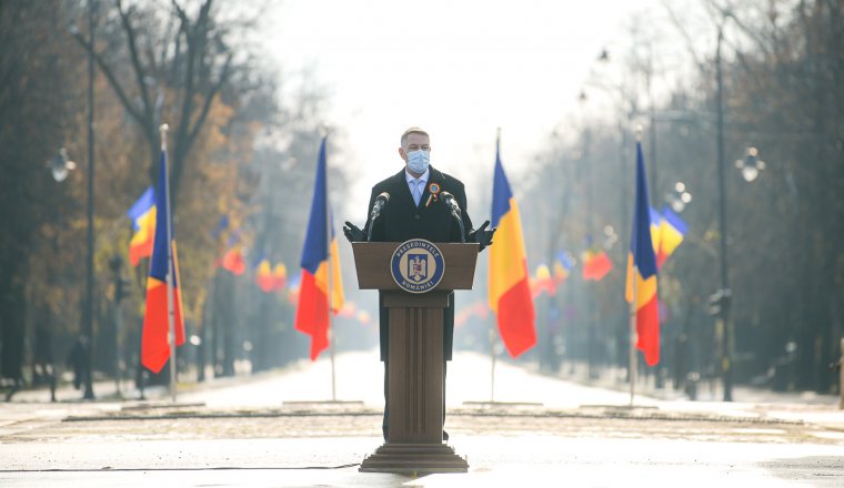 Iohannis az alkotmány napján: az alaptörvény módosítása nagy felelősséggel jár