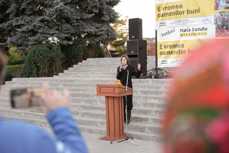 A román államfő és a miniszterelnök is gratulált Maia Sandunak, a Moldovai Köztársaság megválasztott elnökének