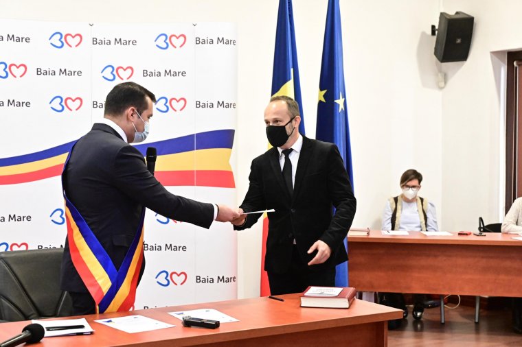 Beiktatták a nagybányai tanácsban Vida Noémit váltó Pintér Zsoltot