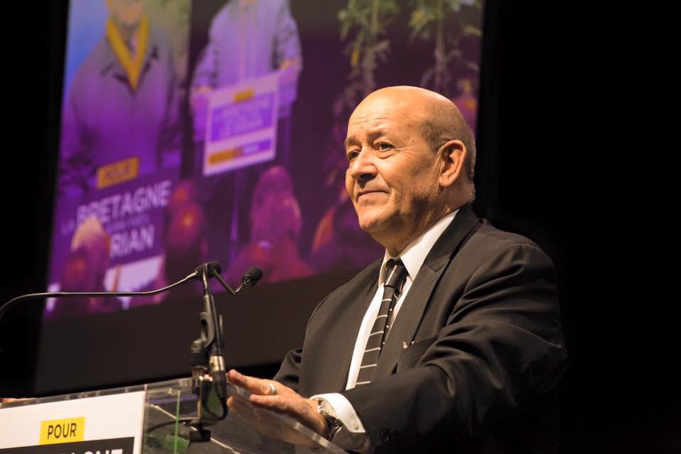 Jean-Yves Le Drian francia külügyminiszter kemény szavakkal illette Moszkvát •  Fotó: Jean-Yves Le Drian/Facebook