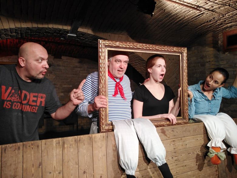 Csokonai színdarabja „bábos” jellegű, sokszínűsége miatt a játéknak nagy szabad teret enged •  Fotó: Hadas-Gábor Zsófia