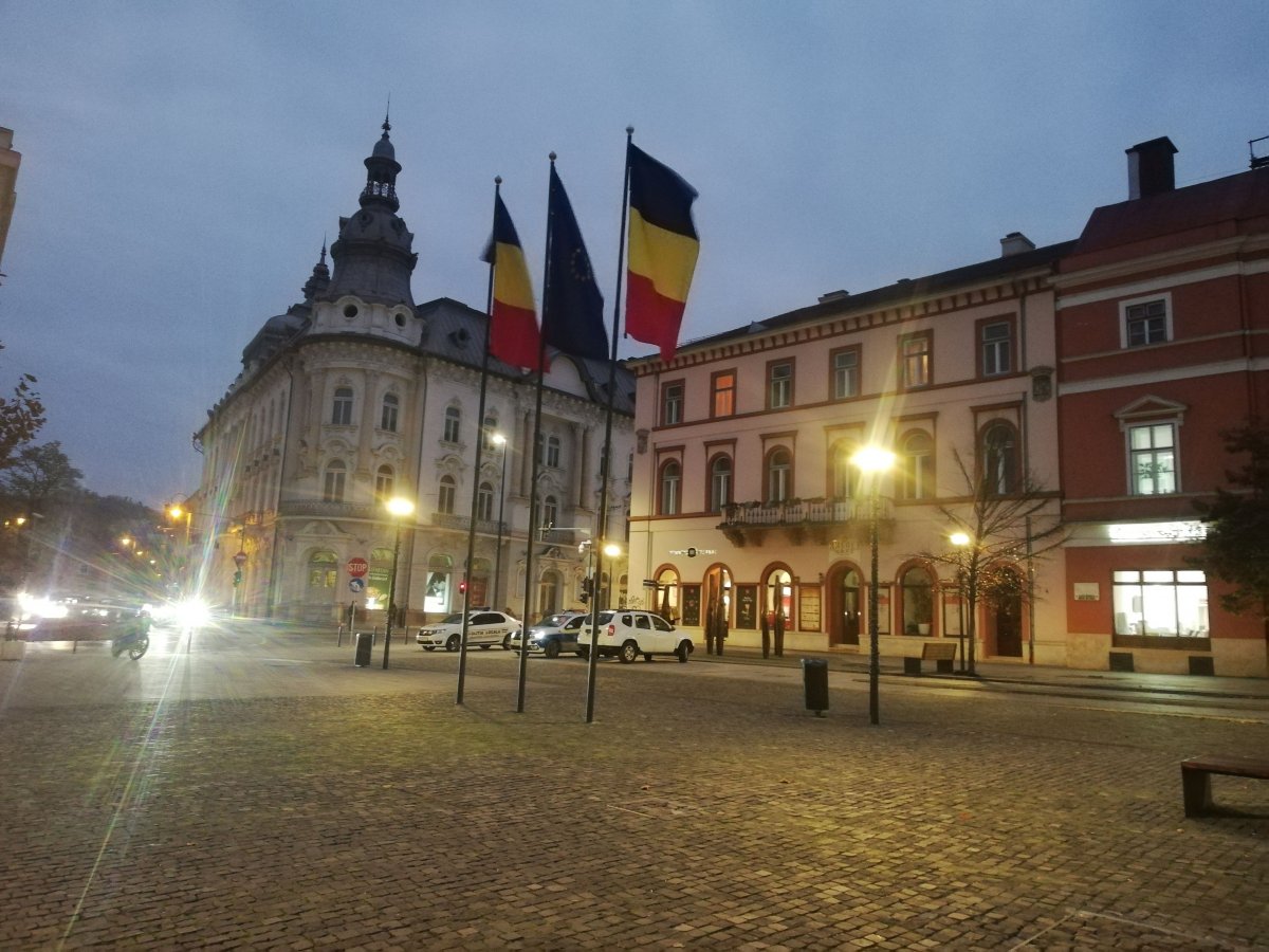 Hiába szálltak ki a rendőrök,  nincs akit ellenőrizni •  Fotó: Pap Melinda